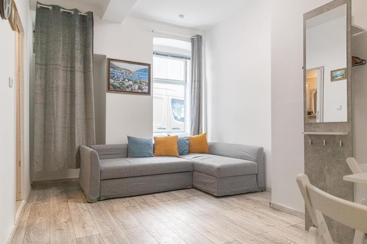 Pleasing Room Hauptbahnhof With Best Location Vienna Esterno foto