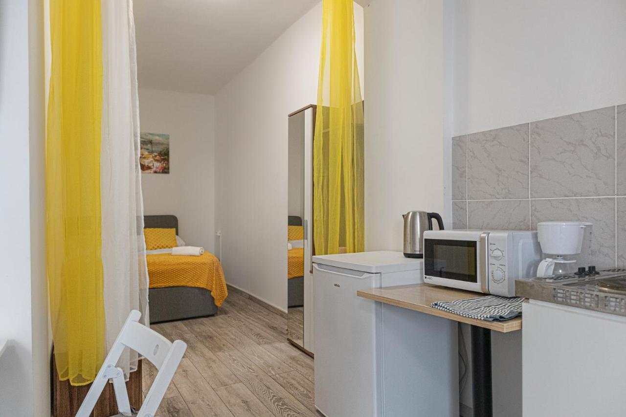 Pleasing Room Hauptbahnhof With Best Location Vienna Esterno foto